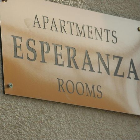 Apartments Esperanza Utjeha Εξωτερικό φωτογραφία