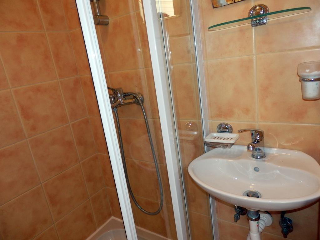Apartments Esperanza Utjeha Εξωτερικό φωτογραφία